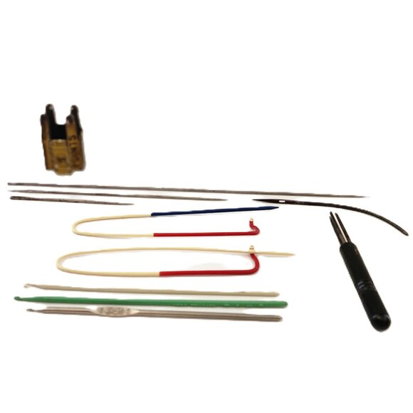 Antique Vintage Crochet Hooks Needles Stitch Holders Mixed Lot - Picture 1 of 4